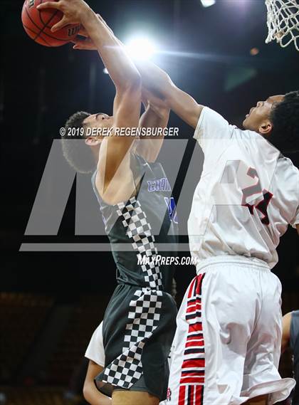 Thumbnail 2 in Rangeview vs Grandview (CHSAA 5A Great 8) photogallery.