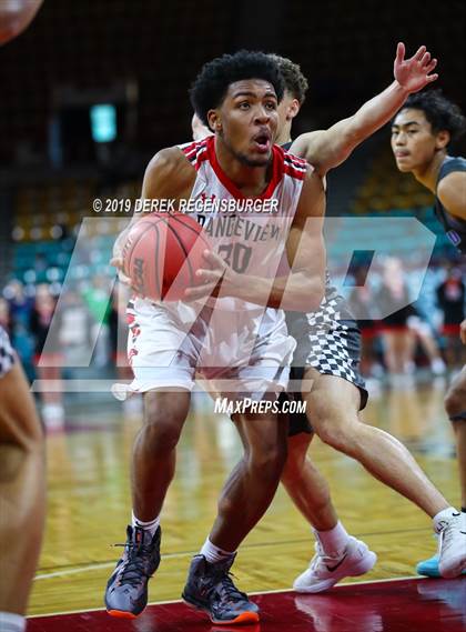 Thumbnail 3 in Rangeview vs Grandview (CHSAA 5A Great 8) photogallery.