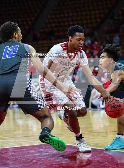 Thumbnail 3 in Rangeview vs Grandview (CHSAA 5A Great 8) photogallery.