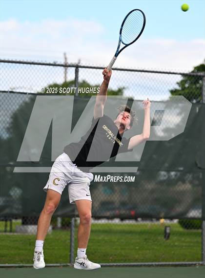 Thumbnail 2 in Siegel v Central Magnet (Region 5AA) photogallery.