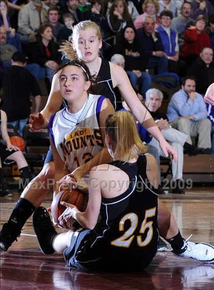 Thumbnail 2 in Ephrata vs. Lancaster Mennonite photogallery.