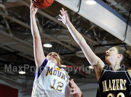 Thumbnail 3 in Ephrata vs. Lancaster Mennonite photogallery.