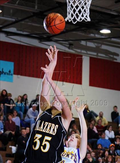 Thumbnail 2 in Ephrata vs. Lancaster Mennonite photogallery.