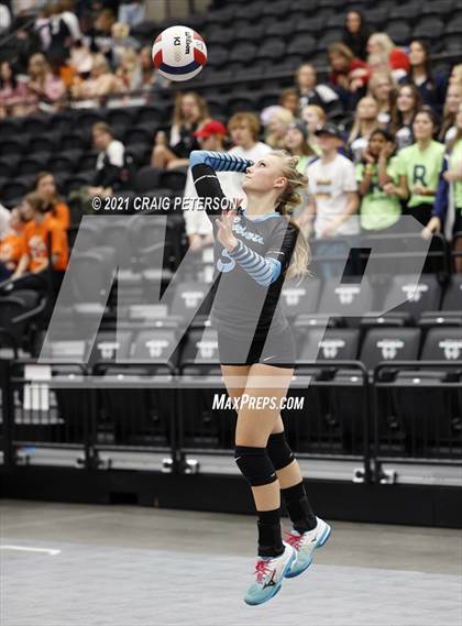 Thumbnail 1 in Sky View vs. Ridgeline (UHSAA 4A Semifinal Playoff) photogallery.