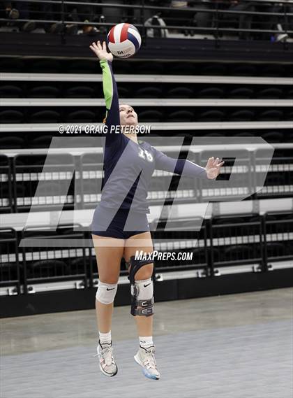 Thumbnail 1 in Sky View vs. Ridgeline (UHSAA 4A Semifinal Playoff) photogallery.