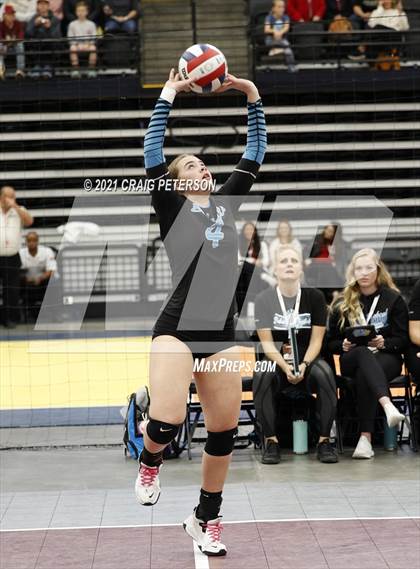Thumbnail 3 in Sky View vs. Ridgeline (UHSAA 4A Semifinal Playoff) photogallery.