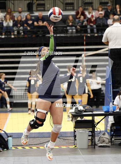 Thumbnail 2 in Sky View vs. Ridgeline (UHSAA 4A Semifinal Playoff) photogallery.