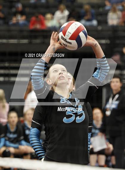 Thumbnail 1 in Sky View vs. Ridgeline (UHSAA 4A Semifinal Playoff) photogallery.