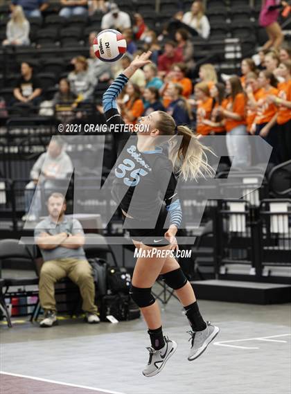 Thumbnail 2 in Sky View vs. Ridgeline (UHSAA 4A Semifinal Playoff) photogallery.