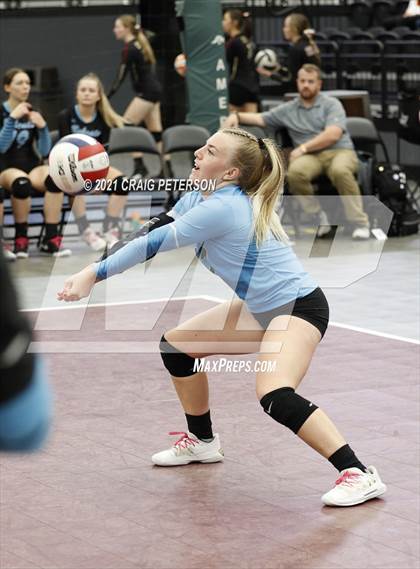 Thumbnail 2 in Sky View vs. Ridgeline (UHSAA 4A Semifinal Playoff) photogallery.