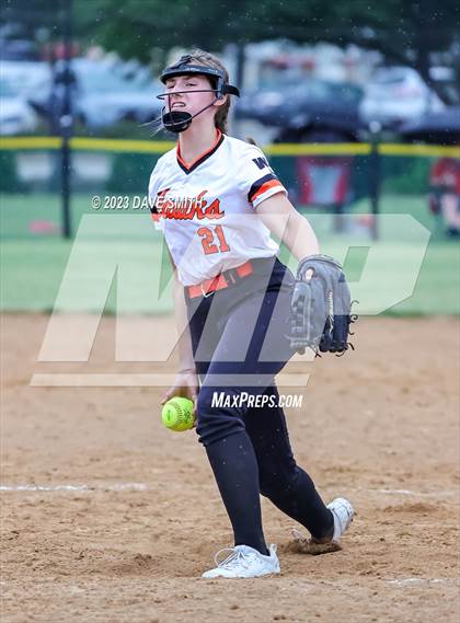 Thumbnail 3 in Davenport West vs West Delaware (Rick Doran Classic) photogallery.