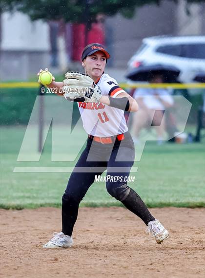Thumbnail 3 in Davenport West vs West Delaware (Rick Doran Classic) photogallery.
