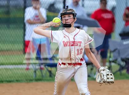 Thumbnail 1 in Davenport West vs West Delaware (Rick Doran Classic) photogallery.