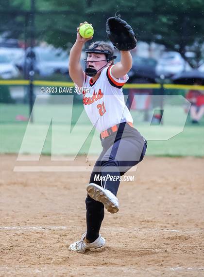 Thumbnail 2 in Davenport West vs West Delaware (Rick Doran Classic) photogallery.