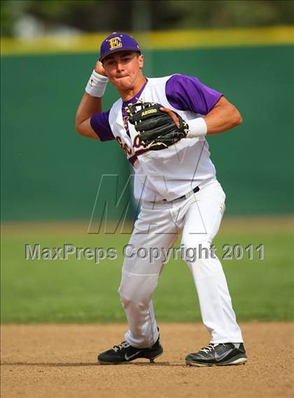 Thumbnail 2 in Escalon vs. Summerville (CIF SJS D5 Final) photogallery.