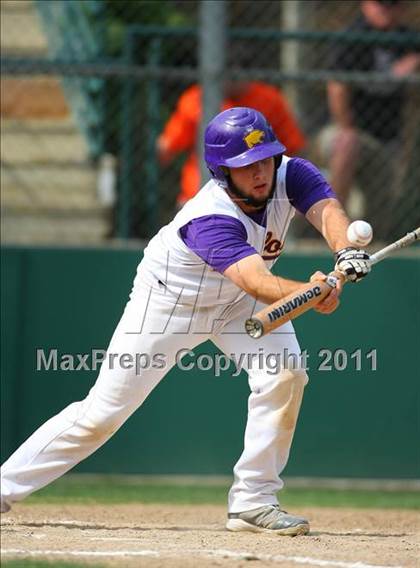 Thumbnail 2 in Escalon vs. Summerville (CIF SJS D5 Final) photogallery.