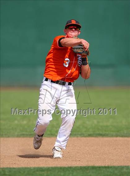 Thumbnail 3 in Escalon vs. Summerville (CIF SJS D5 Final) photogallery.