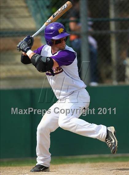 Thumbnail 3 in Escalon vs. Summerville (CIF SJS D5 Final) photogallery.