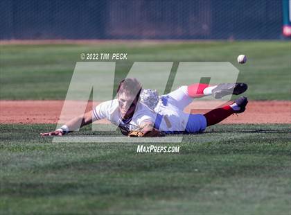 Thumbnail 1 in Laguna Beach @ Los Alamitos photogallery.