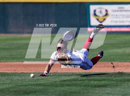 Thumbnail 1 in Laguna Beach @ Los Alamitos photogallery.