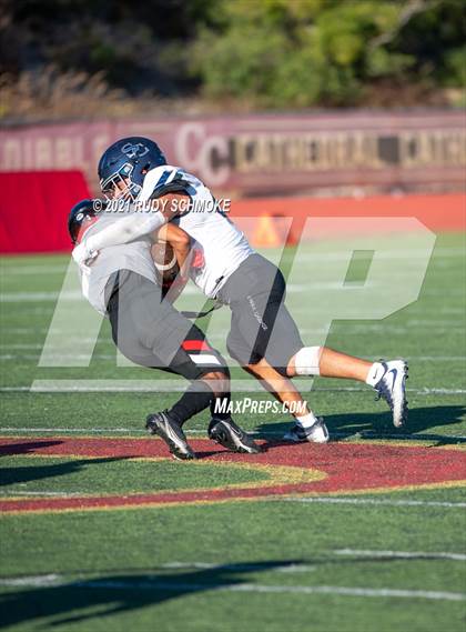 Thumbnail 1 in Centennial vs. Sierra Canyon photogallery.