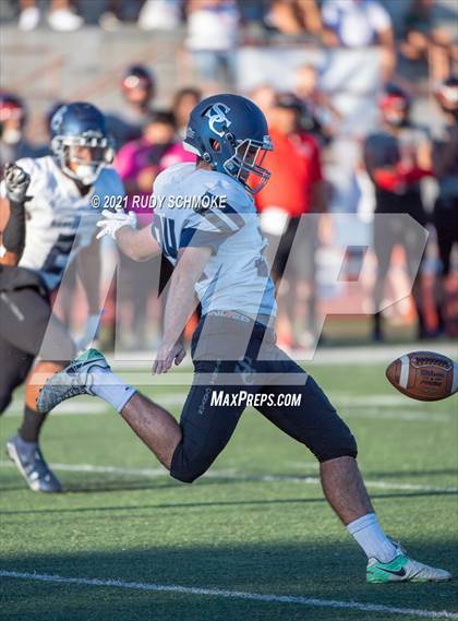 Thumbnail 1 in Centennial vs. Sierra Canyon photogallery.