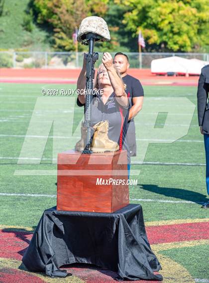 Thumbnail 3 in Centennial vs. Sierra Canyon photogallery.