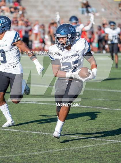 Thumbnail 2 in Centennial vs. Sierra Canyon photogallery.