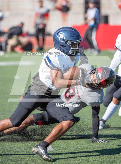 Thumbnail 1 in Centennial vs. Sierra Canyon photogallery.