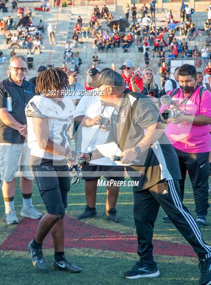 Thumbnail 3 in Centennial vs. Sierra Canyon photogallery.