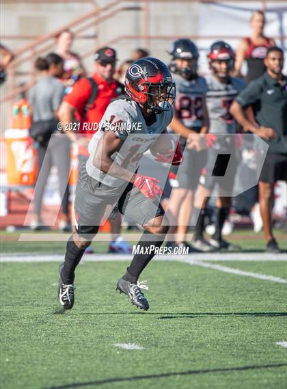 Thumbnail 3 in Centennial vs. Sierra Canyon photogallery.