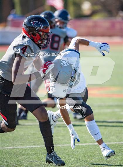 Thumbnail 1 in Centennial vs. Sierra Canyon photogallery.