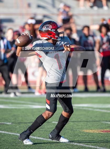 Thumbnail 2 in Centennial vs. Sierra Canyon photogallery.
