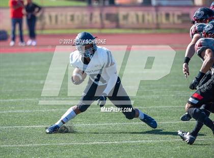 Thumbnail 2 in Centennial vs. Sierra Canyon photogallery.