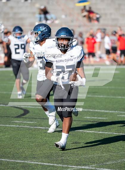 Thumbnail 1 in Centennial vs. Sierra Canyon photogallery.