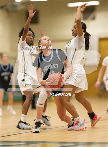 Thumbnail 1 in Nicolet @ Racine Case photogallery.