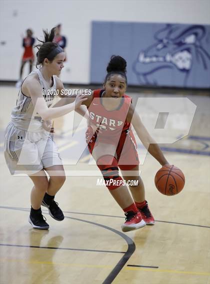 Thumbnail 2 in Centennial vs Bloom Carroll (OHSAA D2 Sectional Playoff) photogallery.