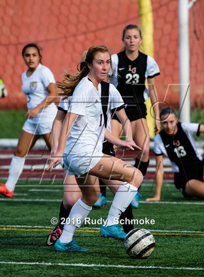 Thumbnail 2 in La Jolla vs. Point Loma (CIF SDS D1 Final) photogallery.