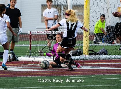Thumbnail 2 in La Jolla vs. Point Loma (CIF SDS D1 Final) photogallery.