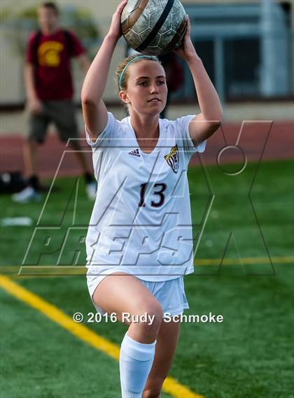 Thumbnail 1 in La Jolla vs. Point Loma (CIF SDS D1 Final) photogallery.