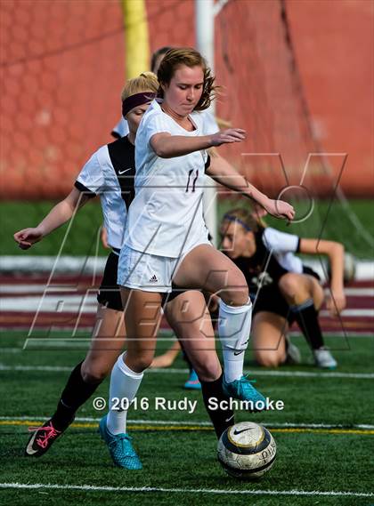 Thumbnail 2 in La Jolla vs. Point Loma (CIF SDS D1 Final) photogallery.