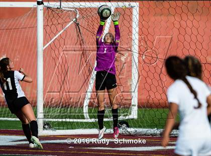 Thumbnail 3 in La Jolla vs. Point Loma (CIF SDS D1 Final) photogallery.