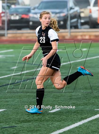 Thumbnail 1 in La Jolla vs. Point Loma (CIF SDS D1 Final) photogallery.