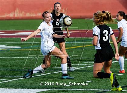 Thumbnail 2 in La Jolla vs. Point Loma (CIF SDS D1 Final) photogallery.