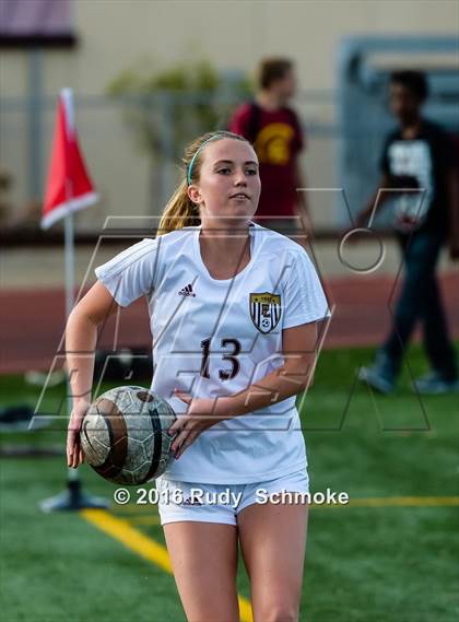 Thumbnail 1 in La Jolla vs. Point Loma (CIF SDS D1 Final) photogallery.