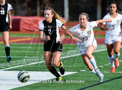 Thumbnail 1 in La Jolla vs. Point Loma (CIF SDS D1 Final) photogallery.
