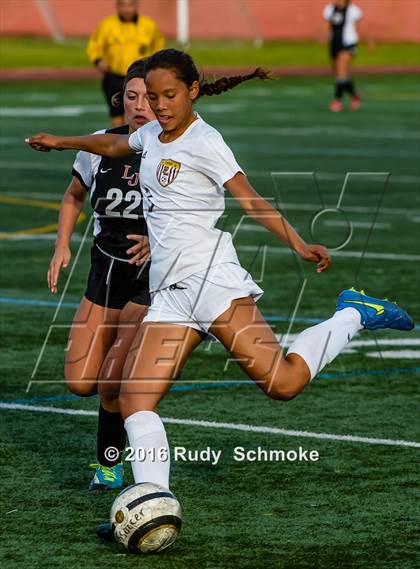 Thumbnail 2 in La Jolla vs. Point Loma (CIF SDS D1 Final) photogallery.