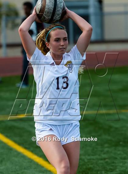 Thumbnail 2 in La Jolla vs. Point Loma (CIF SDS D1 Final) photogallery.