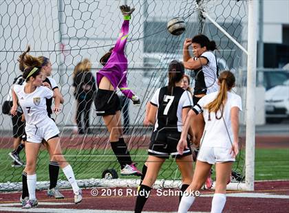 Thumbnail 1 in La Jolla vs. Point Loma (CIF SDS D1 Final) photogallery.