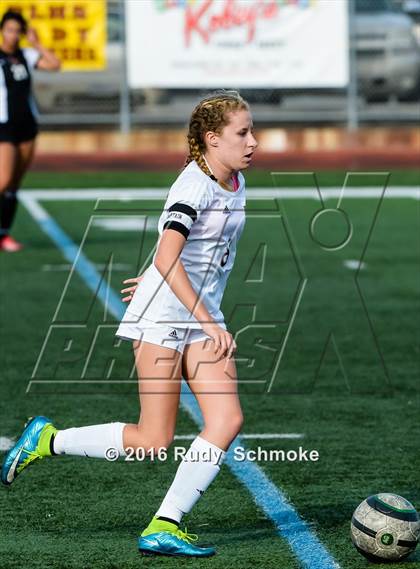 Thumbnail 2 in La Jolla vs. Point Loma (CIF SDS D1 Final) photogallery.